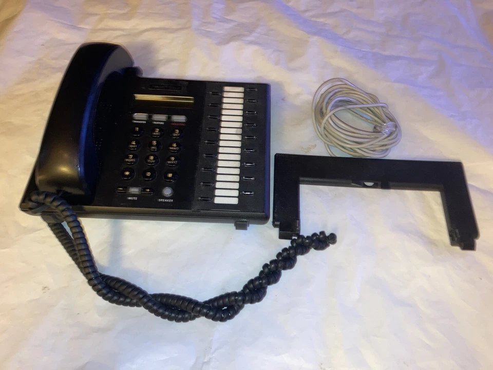 Teléfono con llave digital Iwatsu IX-5800 teléfono Omega sistemas AD1X Foto 1 de 4