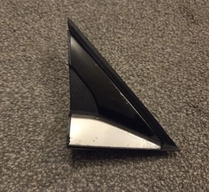 2021-2025 KIA SPORTAGE MK5 NQ5 Right Drivers O/S WING TRIANGLE TRIM 86210-R2000 - Picture 1 of 8