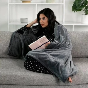 Acogedora manta térmica de felpa Brookstone 50" x 60" gris liso #C855 - Imagen 1 de 12