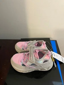 BRAND NEW TODDLER GIRLS SIZE 8 OSH KOSH B'GOSH G SANDALS - Picture 1 of 7