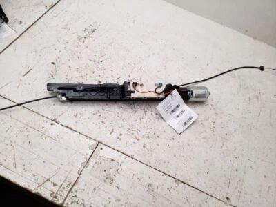 2010-2011, Mercedes-Benz E550 W212, Truck Pump Motor, PN: 212-820-08-42 - Изображение 1 из 4