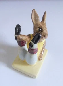 FIGURA DE BUNNYKINS AERÓBICOS ROYAL DOULTON * DB 40 * EN PERFECTO ESTADO * - Imagen 1 de 7