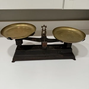 Antique Vintage FORCE 5 Kilo Kilog French Balance Scale Cast Iron Brass Plates - Picture 1 of 24
