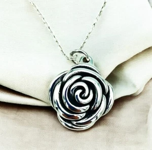 925 Lightweight Silver Rose Flower Pendant - Chain Sold Separate 1522 - Picture 1 of 4