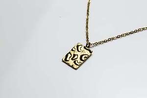 The Rock n' Roll - 18k Gold Played Pendant Incl Chain