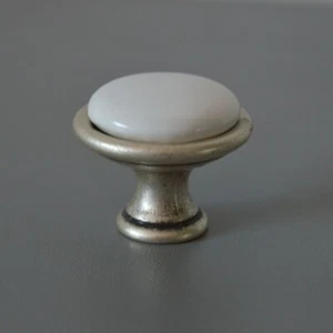 Metallischer Möbelknopf aus Porzellan, oval silber - Farbe weißes Porzellan, NEU - Picture 1 of 1