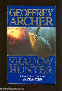 SHADOW HUNTER -Rogue RN sub trys attack on Soviet Navy by Archer 1ST UK SB VG - Picture 1 of 2