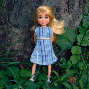 Vestido largo a rayas púrpuras - se adapta a muñecas Chelsea Obitsu 11 muñecas - Imagen 1 de 8