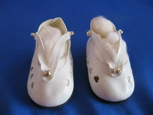 Playhouse Collection White Doll Shoes with Heart cut outs and metal buttons NEW - Picture 1 of 5