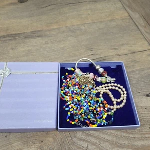 Lote de trabajo de caja de joyería paquete de disfraces / joyas vintage - Imagen 1 de 5