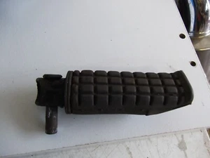 REPOSAPIÉS TRASERO DERECHO HONDA CB500 1994-02 - Imagen 1 de 10