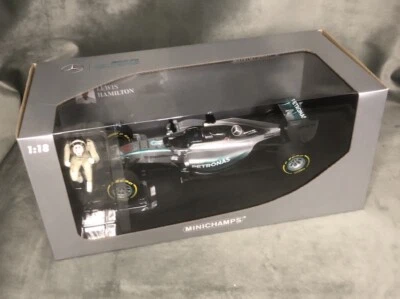 Minichamps F1 1:18 L Hamilton Mercedes AMG W06 Winner USA GP World Champion 2015 - Image 1 of 4