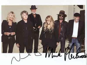 Fleetwood Mac Mick Neil Finn 8" x 10" Photo Hand Signed in 2019 + COA Guarantee - Imagen 1 de 1