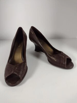 Tacones de cuña marrón punta abierta de New Atitude talla 7,5 Foto 1 de 4