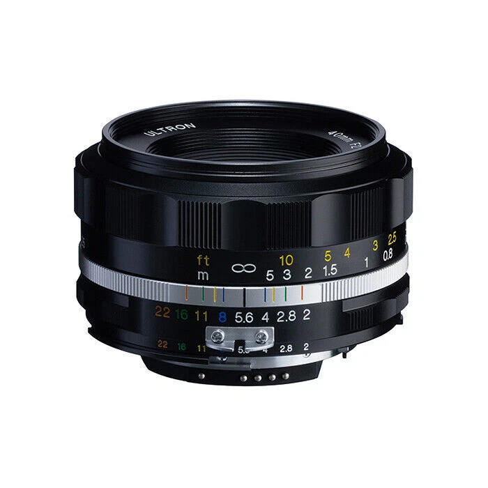 Voigtländer Ultron 40 mm F/2 Aspherical SL IIS Lens