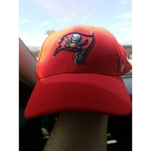 Tampa Bay Buccaneers 47 Brand Clean Up Cotton Red Adjustable Hook and Loop - Picture 1 of 9