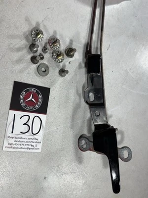 Manija puerta interior derecha mercedes-benz r107 + varillas + cerradura (130) Foto 1 de 4
