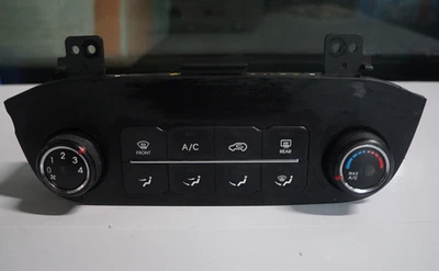Interruptor selector de aire acondicionado usado se adapta a: Kia Sportage 2013 control manual de temperatura Foto 1 de 4
