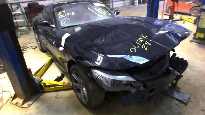 Cuerpo del acelerador de inyección de combustible usado se adapta a: BMW Z4 2012 6 cilindros 3,0 L doble turbo G Foto 1 de 4