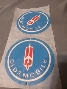 Vintage 70s Oldsmobile Cutouts Floor Mat Logos Set Of 2 - Bild 1 von 1