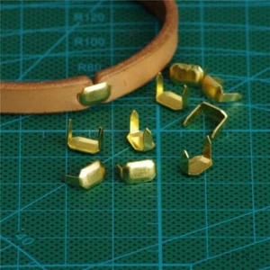 20pcs Two Prong Brass Staples Belt Loops Keeper Fastener Leather Craft Accessori - Picture 1 of 8