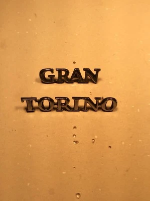 Ford Gran Torino 1972 emblemas Foto 1 de 4