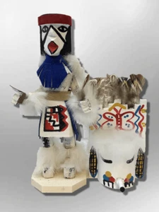 Navajo handgefertigt bemalt Espenholz sechs Zoll Schmetterling mit Maske Kachina Puppe - Bild 1 von 6