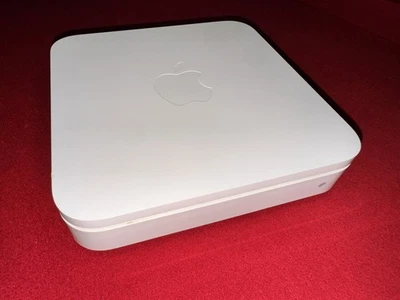 Apple AirPort Extreme 1000 Mbps Wireless N Router (A1408) - Image 1 of 4