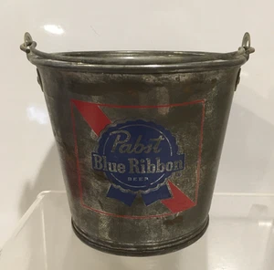 Cubo de metal galvanizado Pabst Blue Ribbon Beer PBR con mango - Imagen 1 de 4