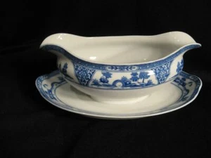 NORITAKE NIPPON ROYAL SOMETUKE GRAVY BOAT WITH ATTACHED UNDERPLATE - Picture 1 of 1
