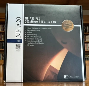 Noctua NF-A20 FLX, Premium Leise 200x30mm High Airflow PC Gehäuselüfter FULL KIT - Bild 1 von 11