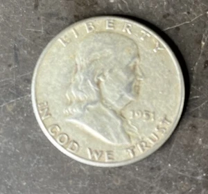 Moneda de medio dólar Franklin 1951 de Estados Unidos, combinará envío - Imagen 1 de 2