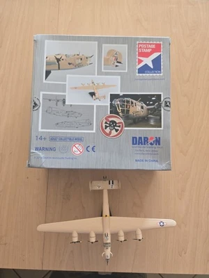 B-24D Liberator 1:163 (масштаб) PS5557-5 «Strawberry Bitch» розовый пустынный камуфляж - Изображение 1 из 3