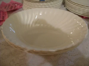 WEDGEWOOD CANDLELIGHT BONE CHINA PATTERN OVAL OPEN VEGETABLE BOWL.10 X 8 X 2 1/2 - Picture 1 of 4