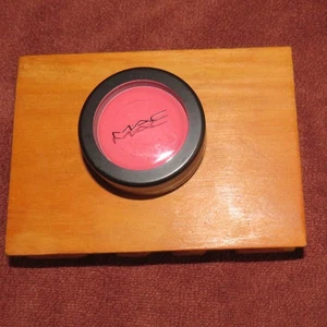Mac Havana Red Semi-Matte Blush Original Screw Top from '80s Collection SUPER RA - Picture 1 of 3