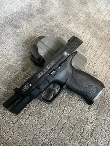 Smith & Wesson M&P 40 .177 BB Blowback Air Pistol & Safariland Holster - Picture 1 of 7