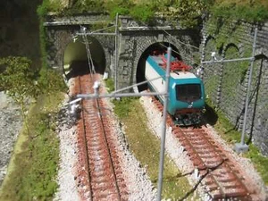 DIORAMA PLASTICO FERROVIARIO - Imagen 1 de 3