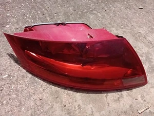 AUDI TT 06-14 8J FANALE POSTERIORE LATO VICINO SINISTRO CODA ORIGINALE 8J0945095K TFSI TDI 20 - Foto 1 di 6