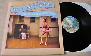 KATE & ANNA MCGARRIGLE DANCER WITH BRUISED KNEES LP WARNER BROS (1977) EX UK - Foto 1 di 4