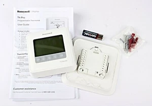 *Honeywell TH4110U2005 T4 Pro Series Programmable Thermostat White - Picture 1 of 3