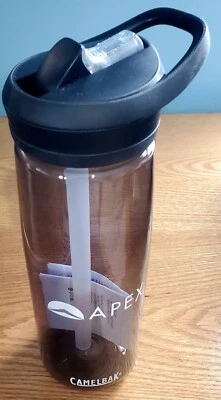 Garrafa de água transparente Camelback 750ML - NOVA - VÁLVULA SELADA - Imagem 1 de 4