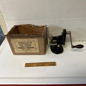 Antique Vintage Singer Hand Crank Pinker Pinking Machine Simanco 121367 - Picture 1 of 14