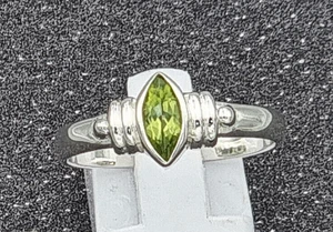 massiv Sterling Silber 925 Ring mit 8x4 Peridot vergoldet oder Silber poliert - Bild 1 von 8