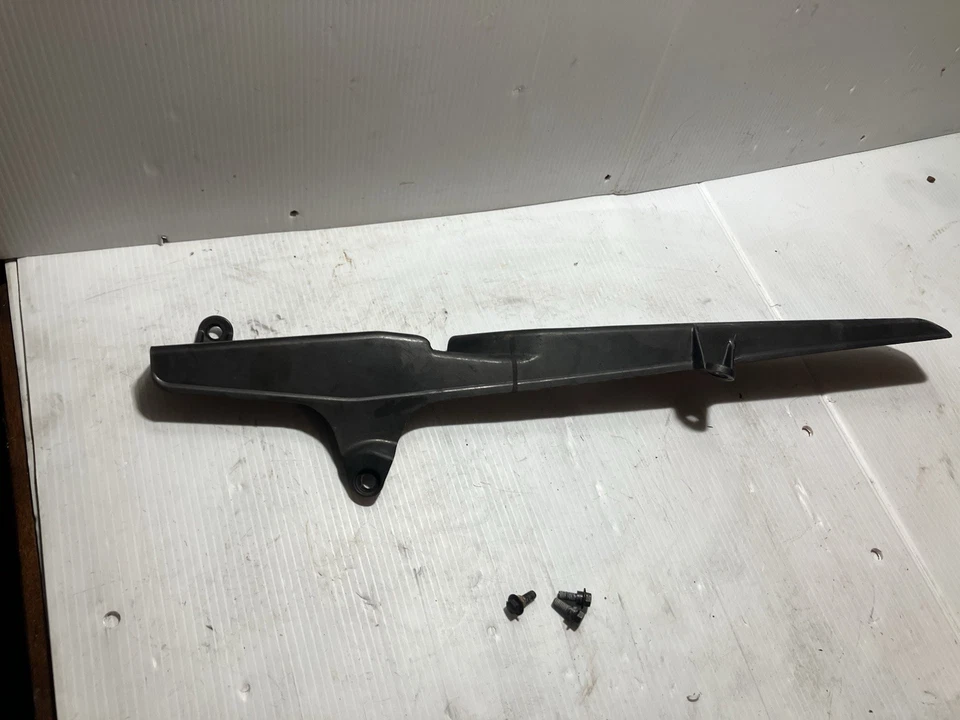 Protector de cadena Honda Cbr600rr 2004 (fabricante original) Foto 1 de 4