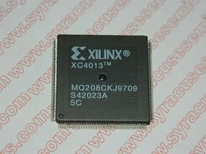 XC4013MQ208CKJ / XC4013MQ208 / XC4013 / Xilinx IC - Foto 1 di 3