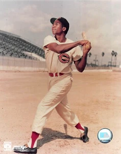 Frank Robinson Cincinnati Reds Hall of Famer 8x10 Photo #102 - Picture 1 of 2