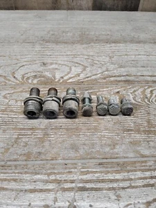 2006 99-06 Harley Davidson Electra Glide Ultra Front Driver Floorboard Bolts - Picture 1 of 9