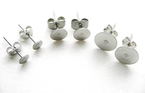 Edelstahl Ohrstecker Klebefläche 4/6/8mm 10/50 Stück Ohrbrissuren Ohrhaken  - Bild 1 von 2