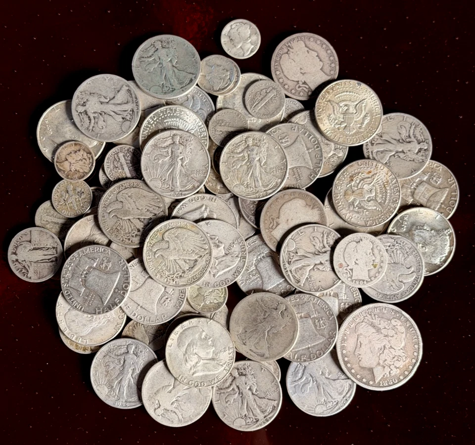 US Estate Collectors Lot - GRAB BAG - Silver / 24K Gold / Old Retired US Coinage - Image 1 of 4
