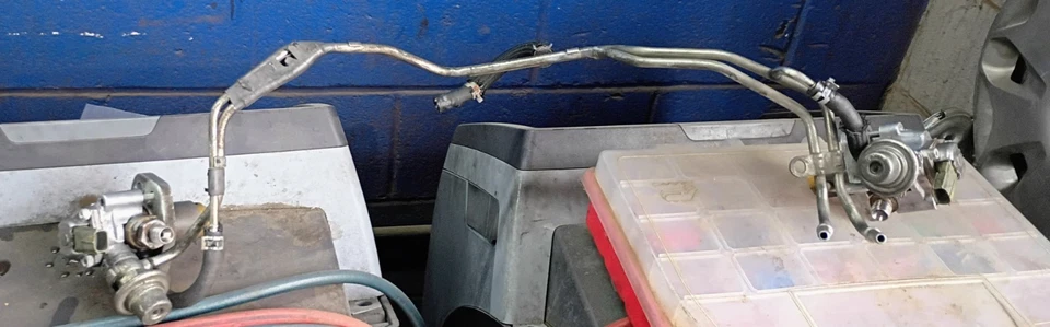 07-17 Lexus USF40 LS460 Motor Bomba de Combustible de Alta Presión Derecha Derecha Derecha Derecha Juego Completo Fabricante de Equipo Original Foto 1 de 1